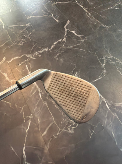 USED Faultless Ultimate Golf Machine #7 Iron RH