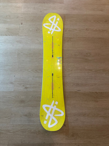 Used Burton Fix 149 snowboard