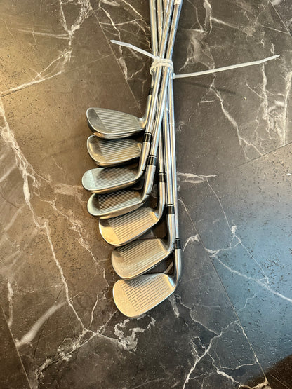 USED TaylorMade Rbladez iron set 4-Pw 7 clubs RH R-flex