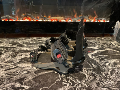 Bataleon - DEMO, Unisex Snowboard Bindings, Fly. Horse. 23/24