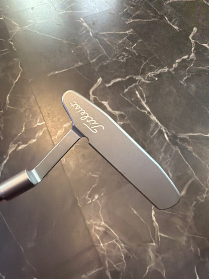 USED Scotty Cameron New Port 2 Studio Stainless 33" 350G Putter w/Cover RH