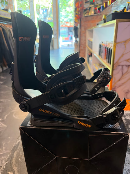 USED Union Cadet Pro Binding Black Size Small