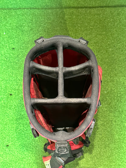 USED Nike Golf Team Canada Bag with Stands