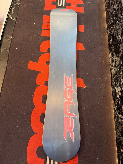 USED Rage Dare 157 Snowboard