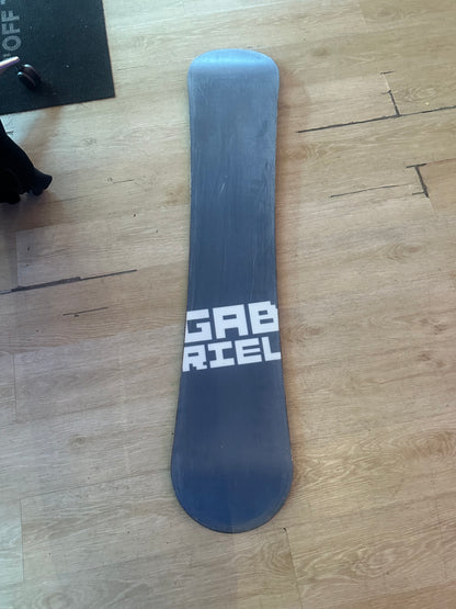 USED Gabriel Envy 148 Snowboard