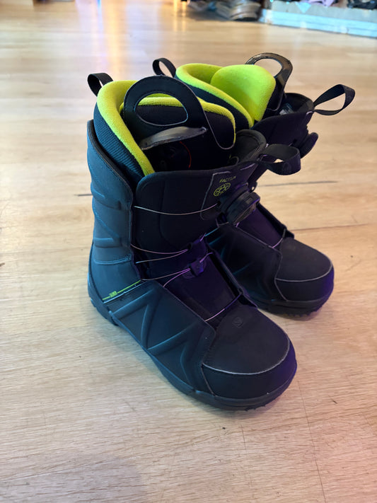 USED Salomon Faction Boa Boots size 9