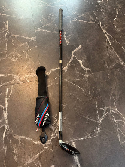 USED TaylorMade M4 Rescue #4 Hybrid 22 Degree RH R Flex w/Cover