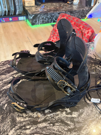 Used Salomon Mirage Bindings Medium