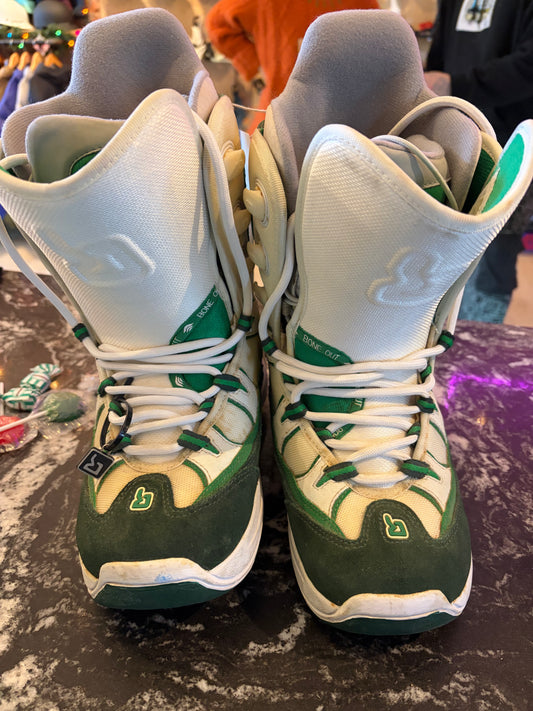 USED Burton Bone Out Boots WMNS 7