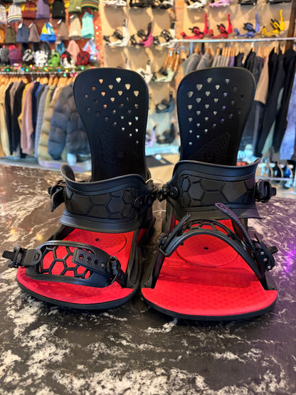 DEMO Union Strata Bindings Black/Red Large