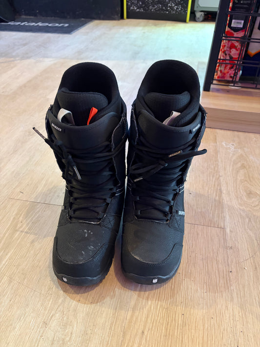 Used Burton Invader Boots 11m