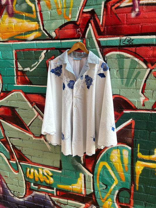 DREAMING IN BLUE CAPE