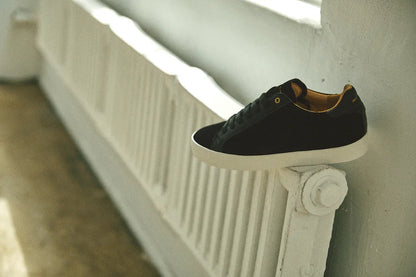 Hours - Shoes, C71. Black/White